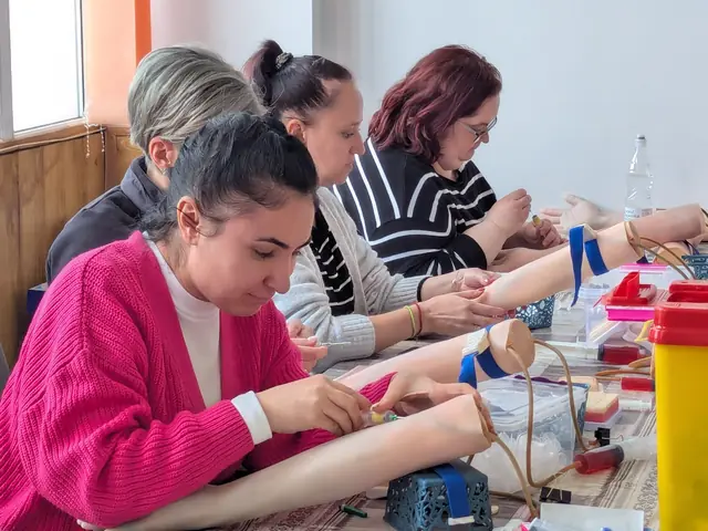 Puncția venoasă: unghiul acului și fixarea venei